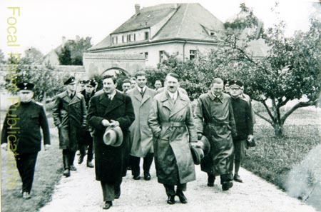 Emil_Maurice_Hitler_Schaub